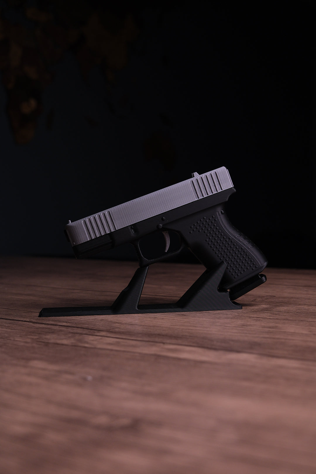 Glock 19 Hareketli Figür Masa İsimliği