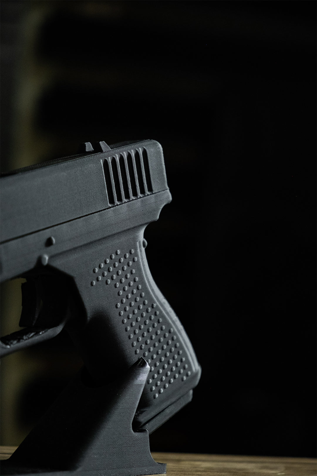 Glock 19 Hareketli Figür Masa İsimliği