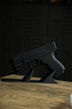 Glock 19 Hareketli Figür Masa İsimliği