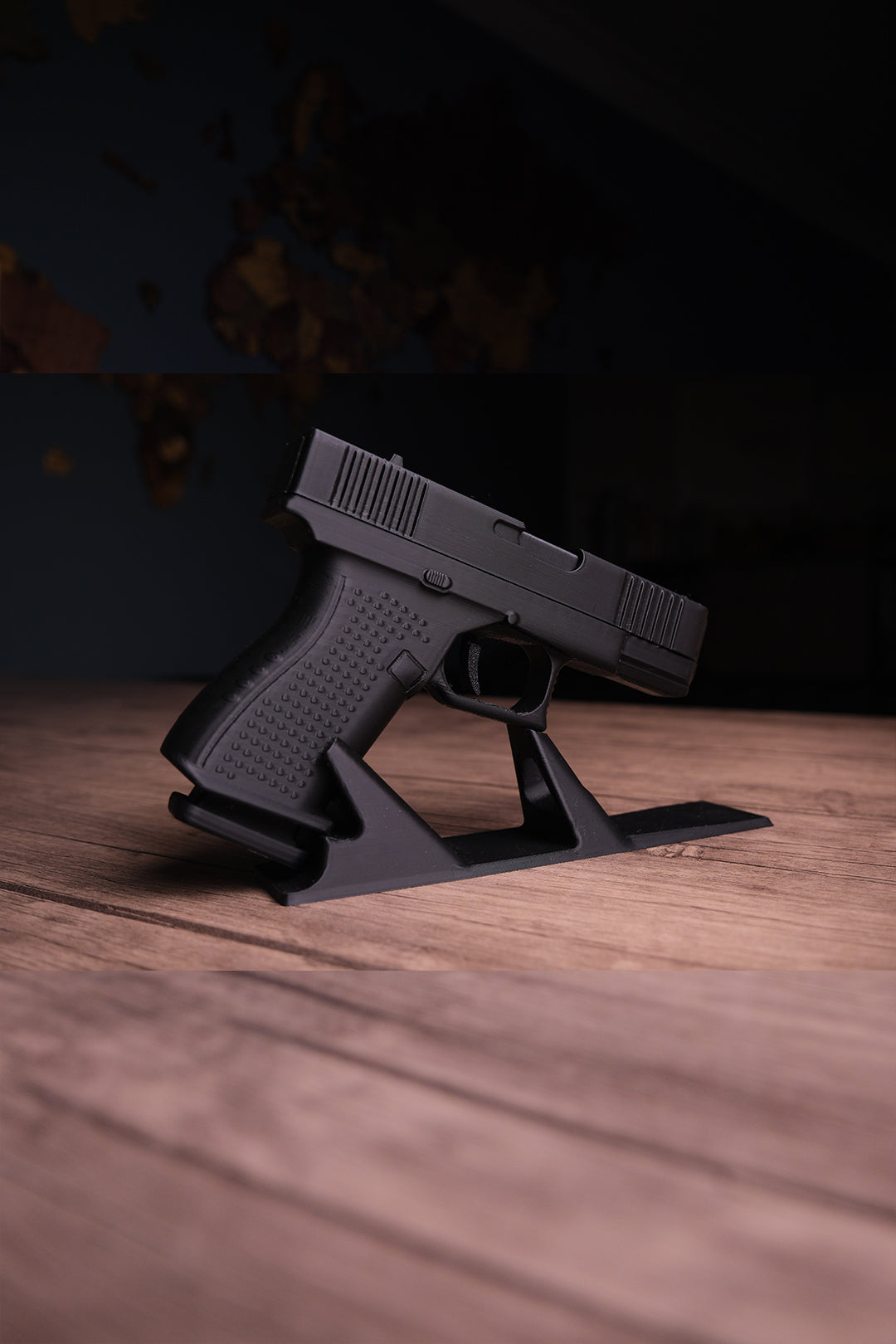 Glock 19 Hareketli Figür Masa İsimliği
